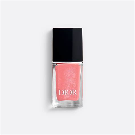 Dior Vernis: Glossy Nail Polish & Longwear Gel Effect .